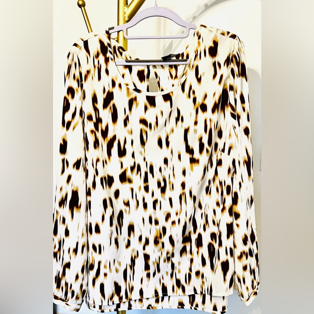 XL Nine West Brown and Cream Animal Print Long Sleeve Top. Silky.